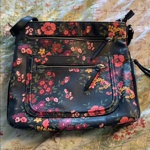 Apt 9 crossbody